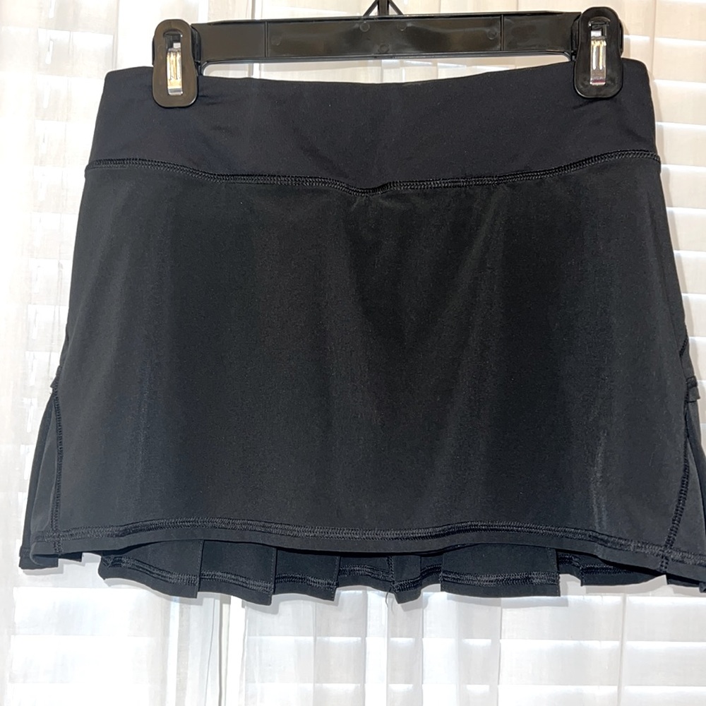 Lululemon Tennis skirt.